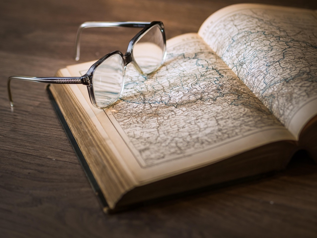 Navigating the Landscape of Journalism Scholarships and Fellowships