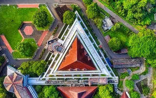 Reimagining HigherEdLeadership: Profiles of Visionaries Shaping Tomorrow's Universities