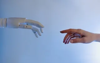Beyond Algorithms: AI-Powered Personalization and the Human Touch