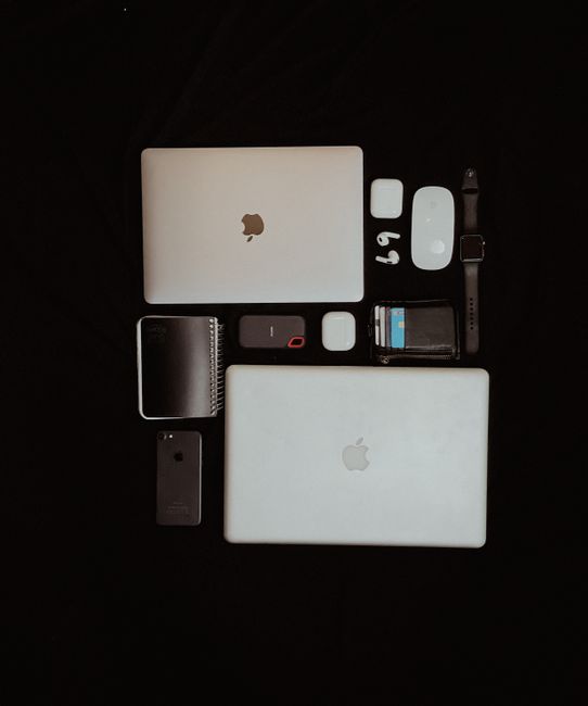 Apple Vision Pro: Spatial Computing Revolution & Enterprise Impact