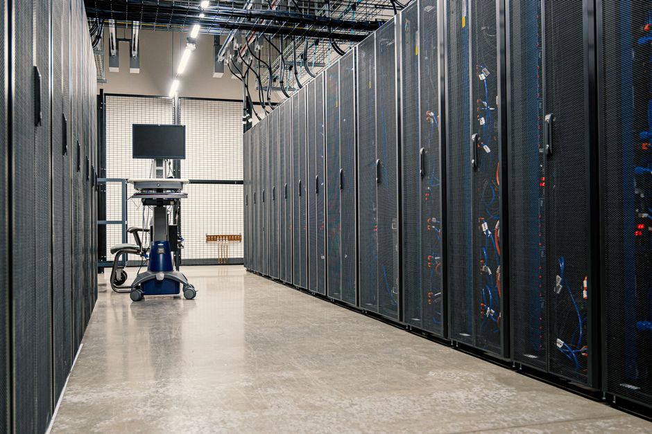 AI Data Centers: The Fierce Battle for Power and Land