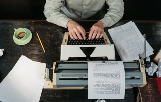 Journalism Scholarships: From First Draft to Fellowship